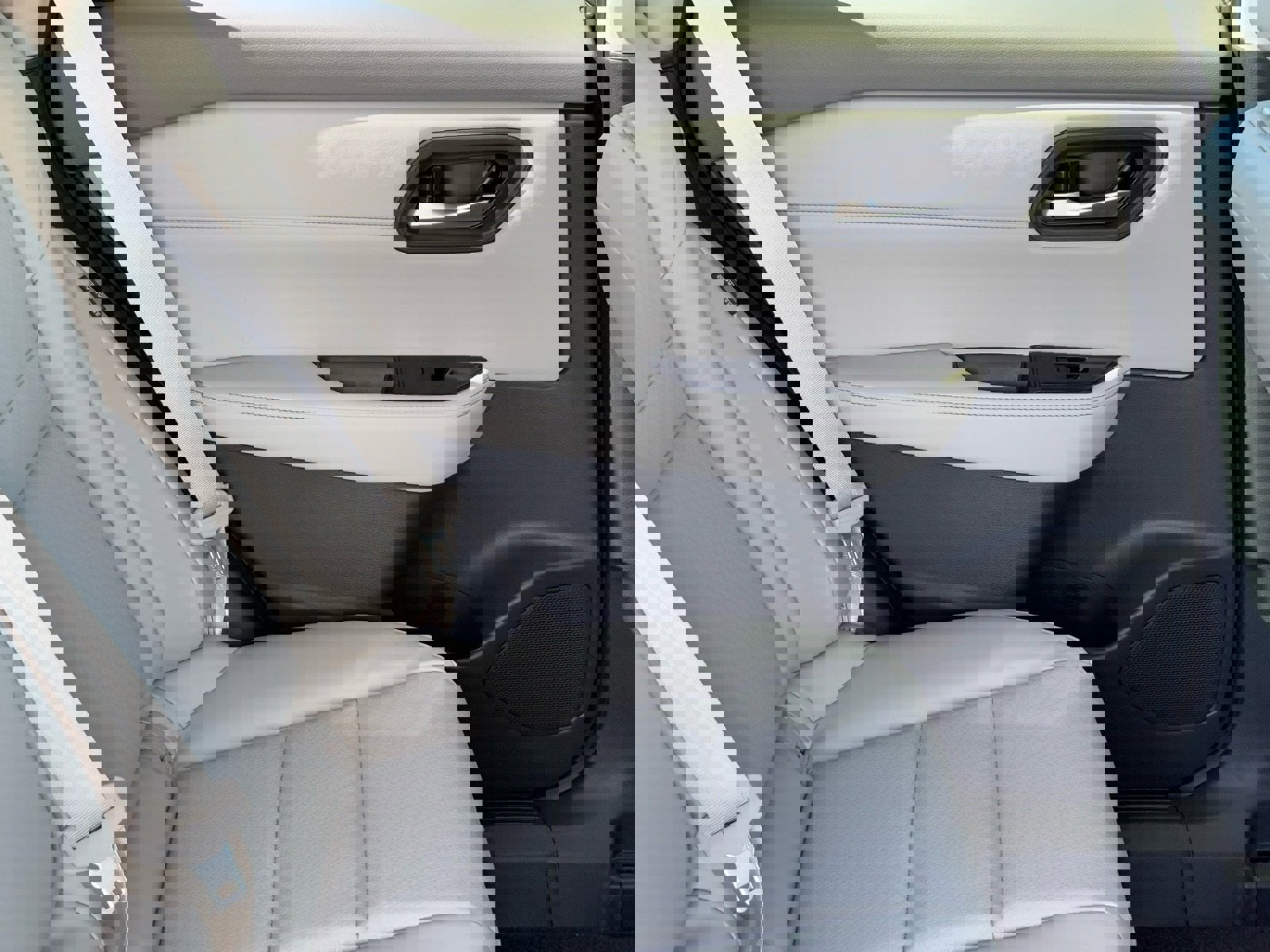 New 2026 Nissan Rogue SV image 11