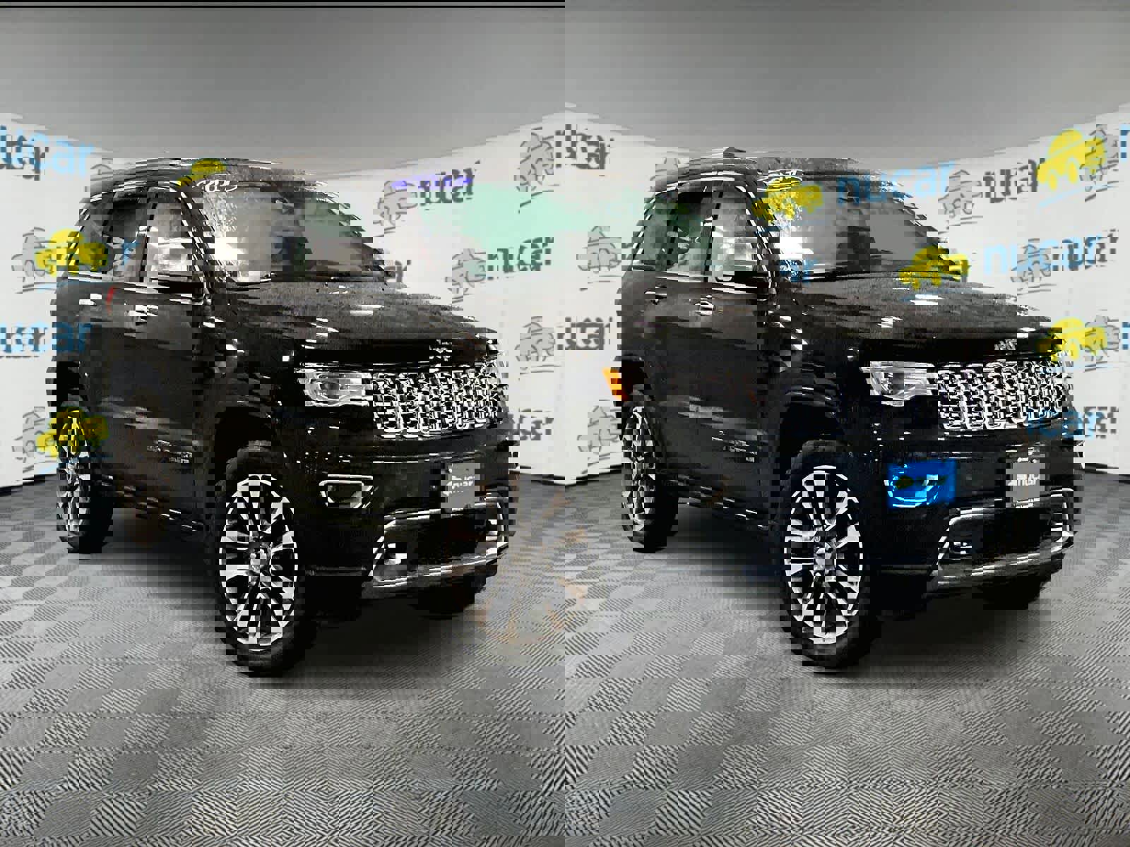 Used 2017 Jeep Grand Cherokee Overland video 1