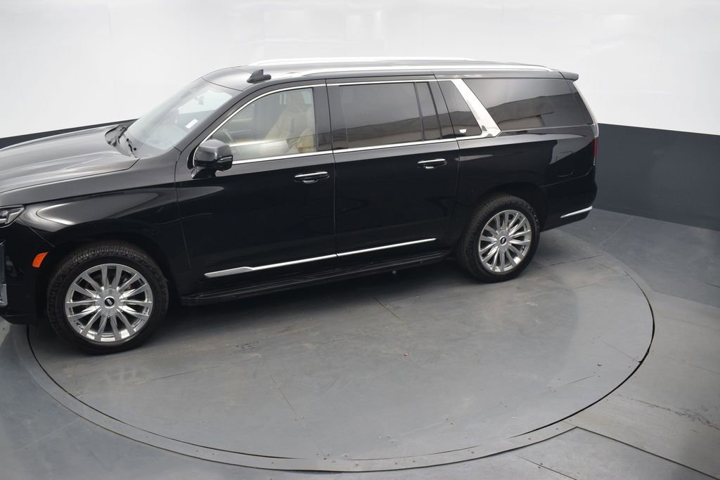 Used 2023 Cadillac Escalade ESV Premium Luxury image 42