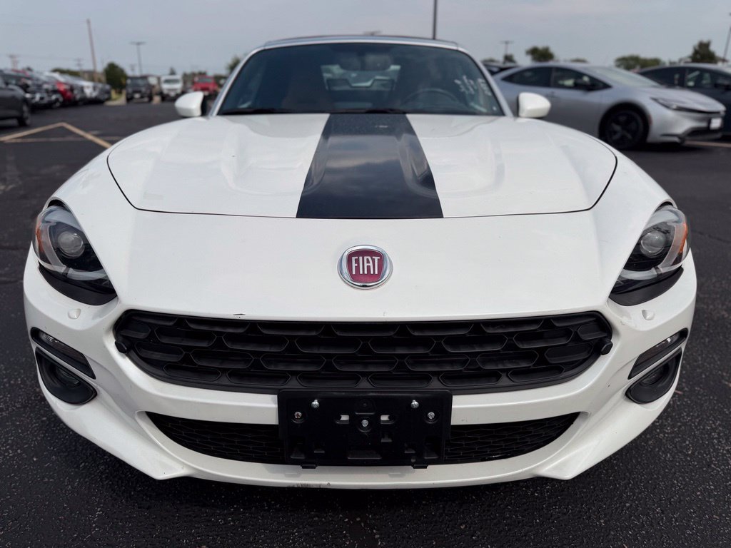 Used 2019 FIAT 124 Spider Lusso w/ Convenience Group RWD image 2