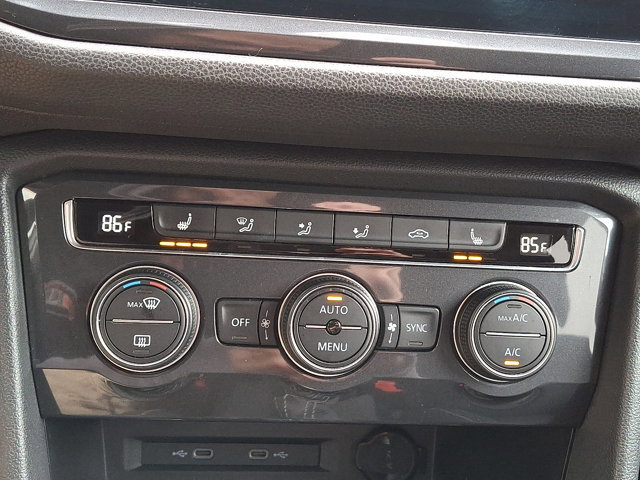 Used 2021 Volkswagen Tiguan SEL image 15