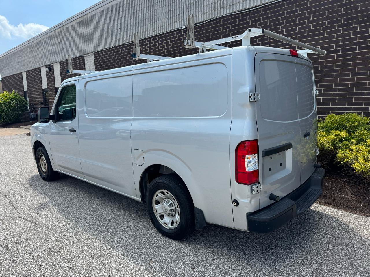 Used 2018 Nissan NV 2500 S RWD image 29