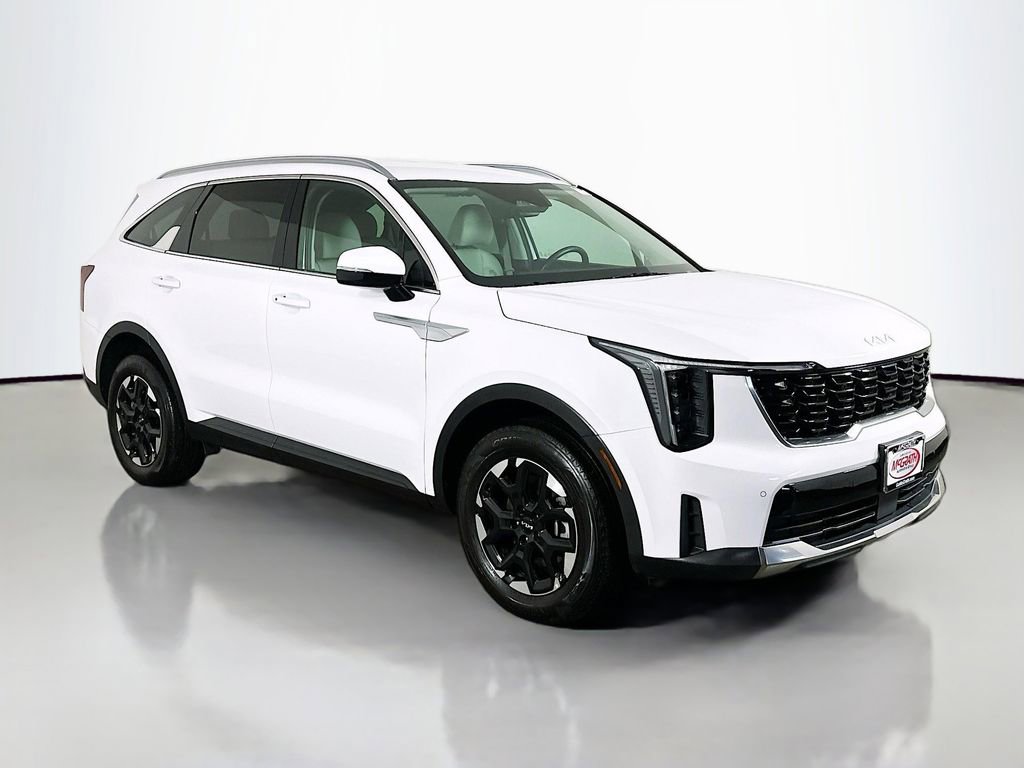 Certified 2025 Kia Sorento S image 15