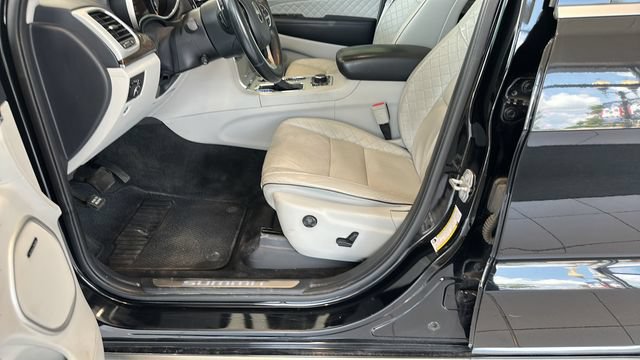 Used 2020 Jeep Grand Cherokee Summit AWD/4WD image 9