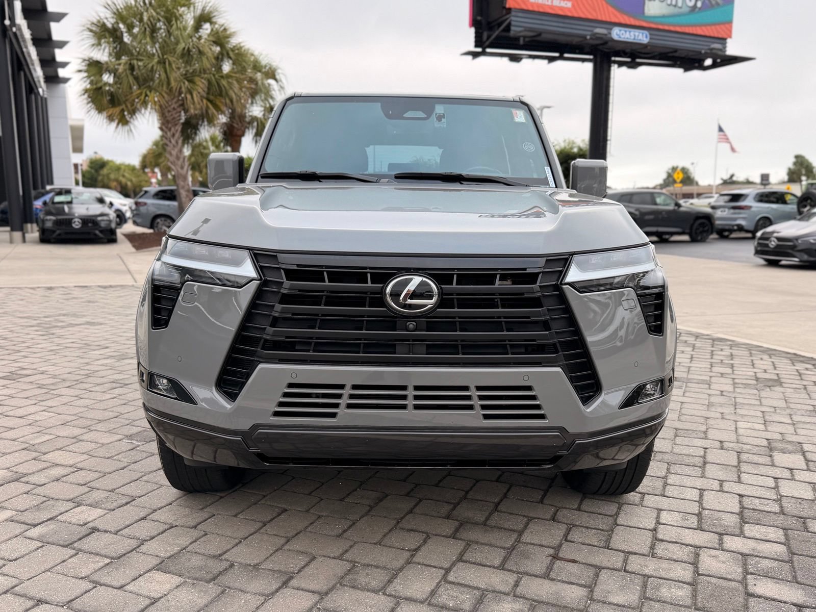 Used 2024 Lexus GX 550 w/ Accessory Package (2T) AWD/4WD image 6