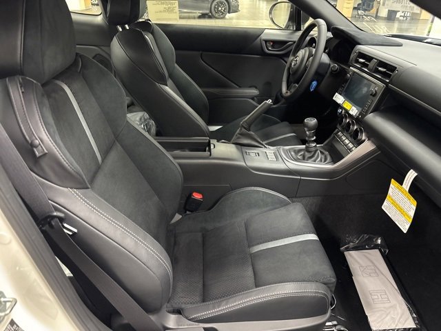 New 2025 Toyota GR86 Premium image 7