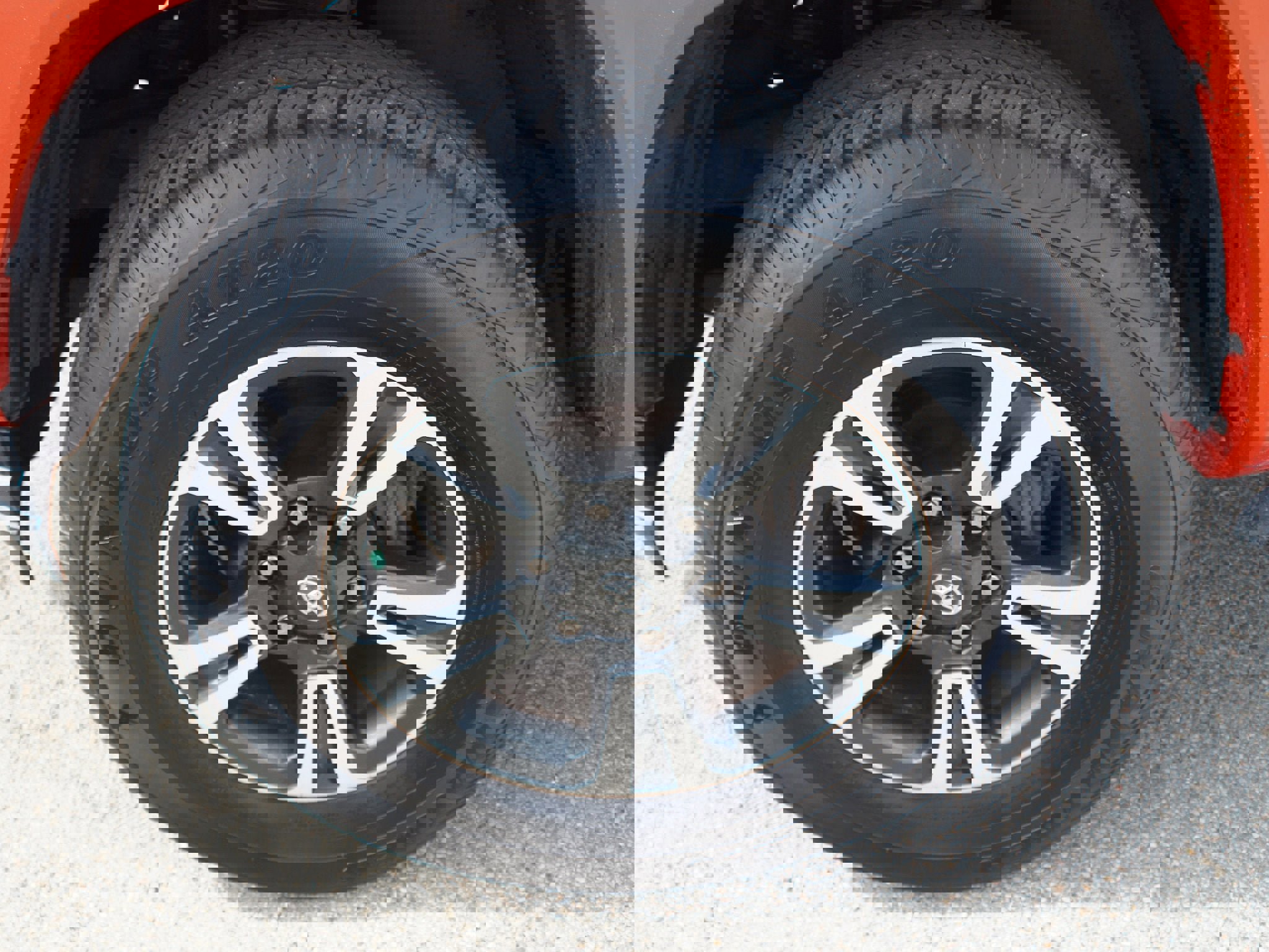 Used 2016 Toyota Tacoma TRD Sport w/ Towing Package image 25