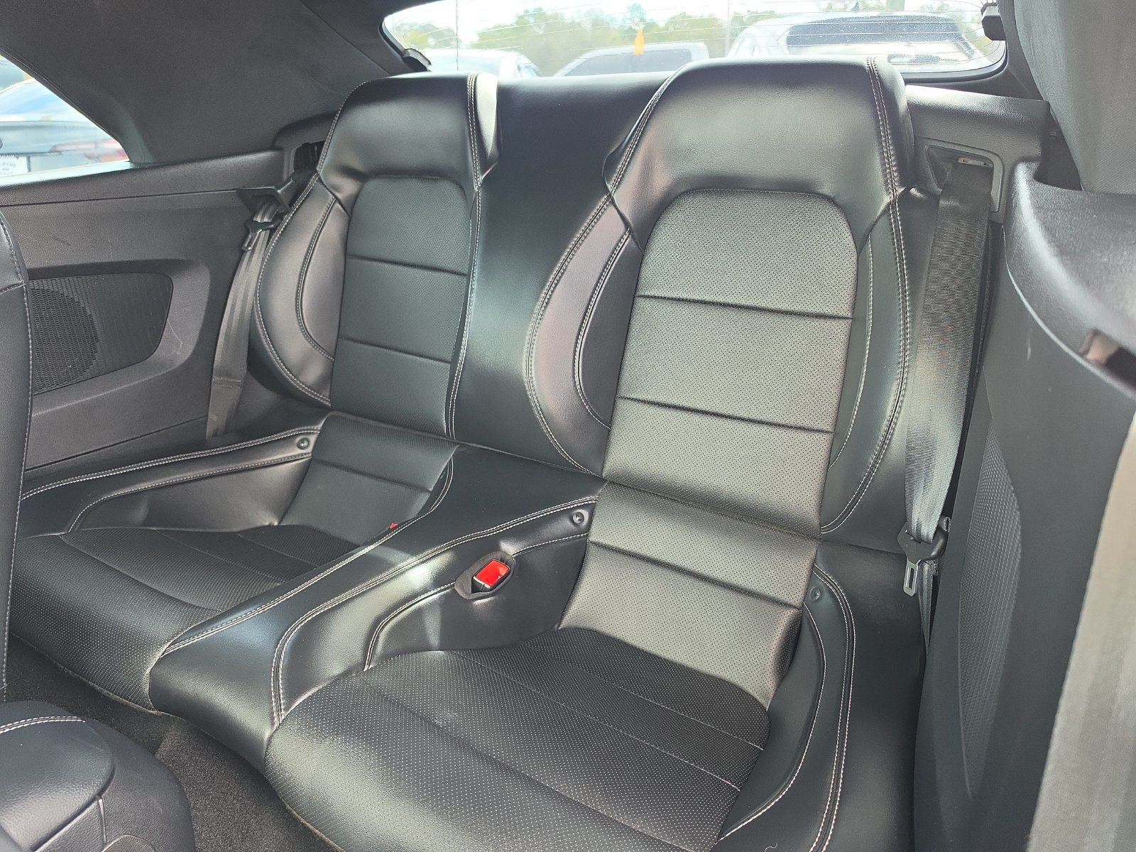Used 2019 Ford Mustang GT Premium w/ Equipment Group 401A RWD image 13