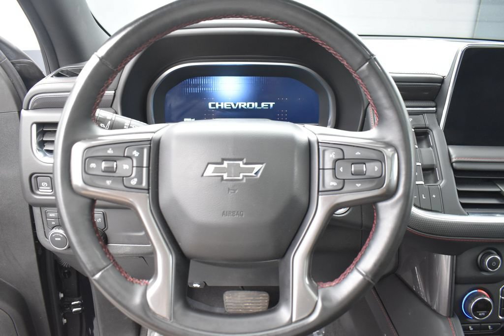 Used 2023 Chevrolet Suburban RST w/ Luxury Package AWD/4WD image 13