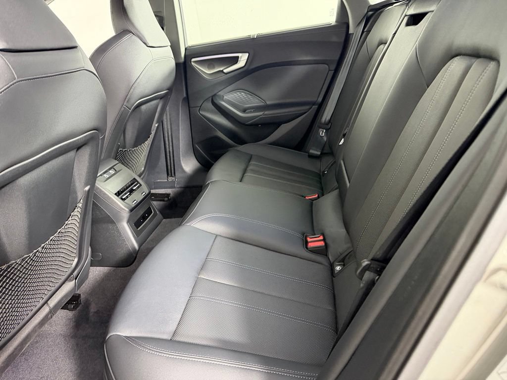 Used 2025 Audi A5 2.0T Premium Plus w/ Premium Plus AWD/4WD image 29