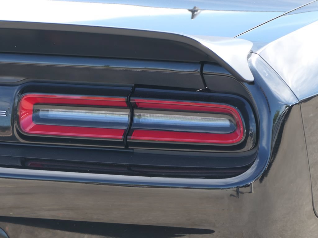 Used 2020 Dodge Challenger R/T Scat Pack RWD image 4