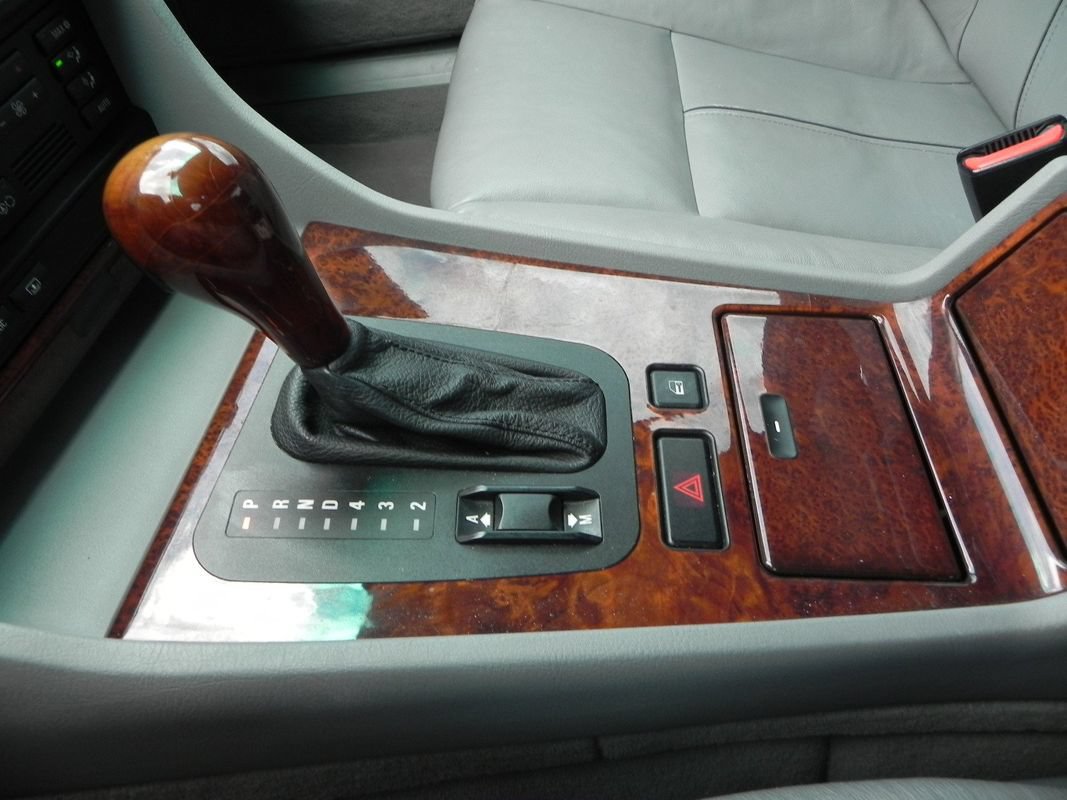 Used 2001 BMW 740iL RWD image 12