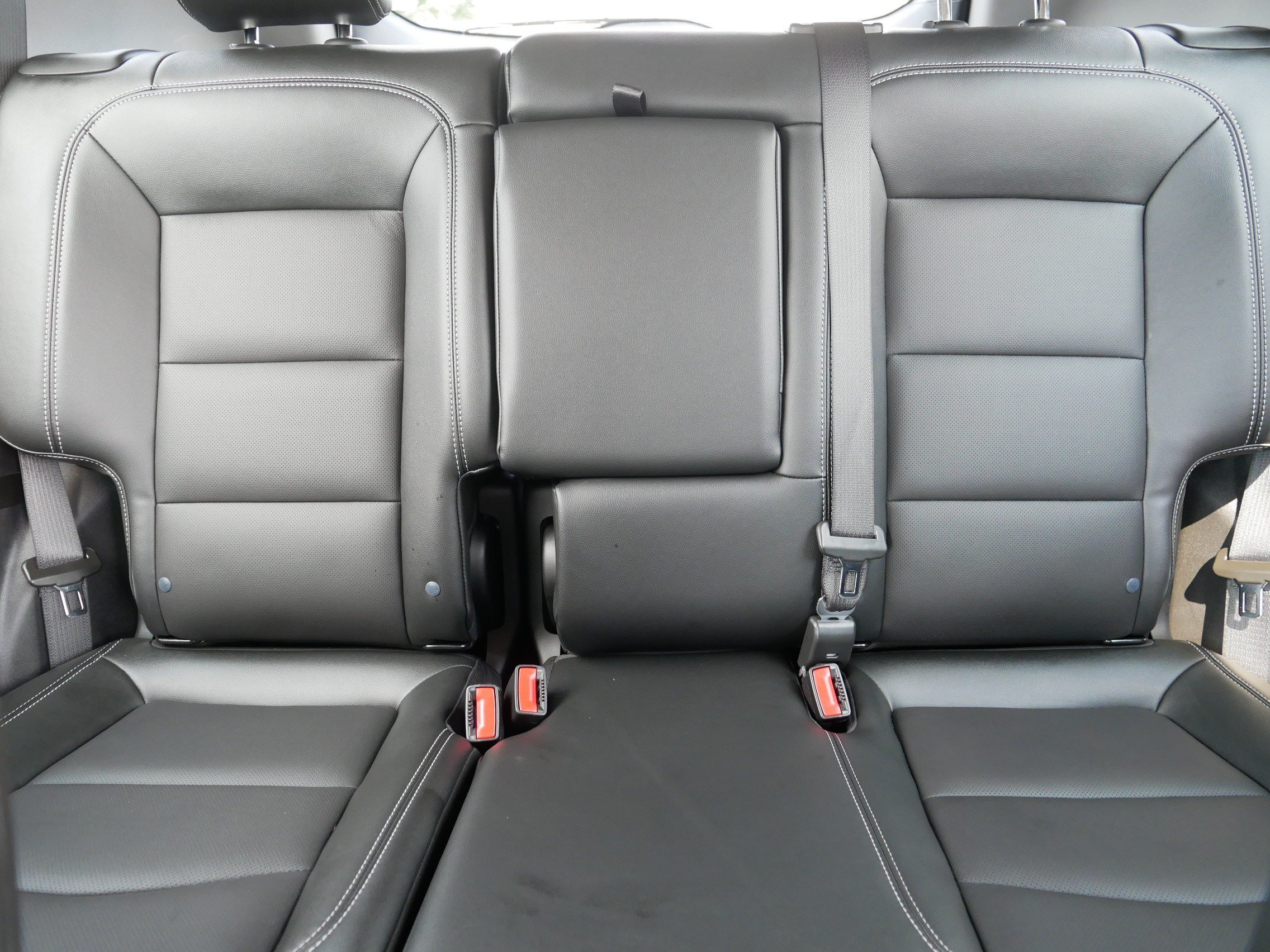 Used 2024 GMC Terrain SLT w/ Elevation Edition AWD/4WD image 13