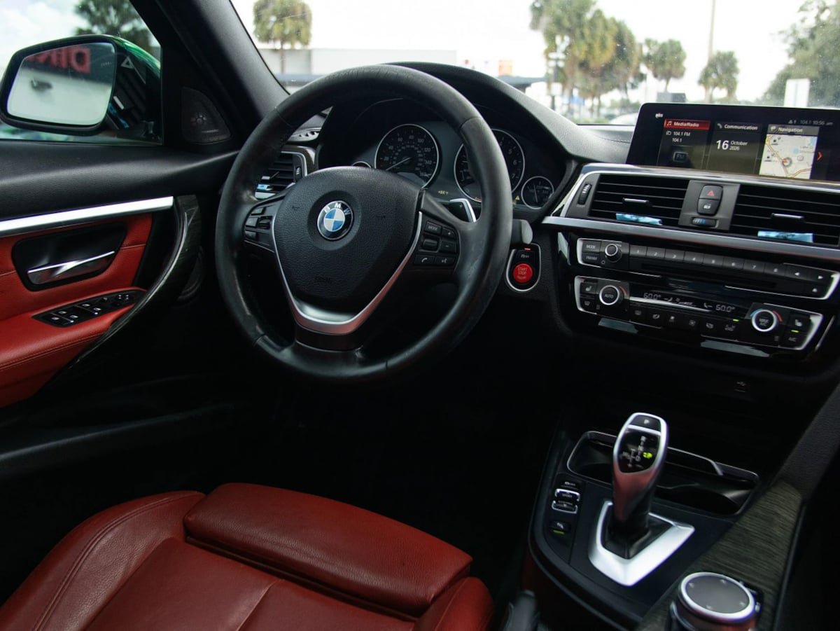 Used 2018 BMW 340i Sedan w/ Premium Package RWD image 29