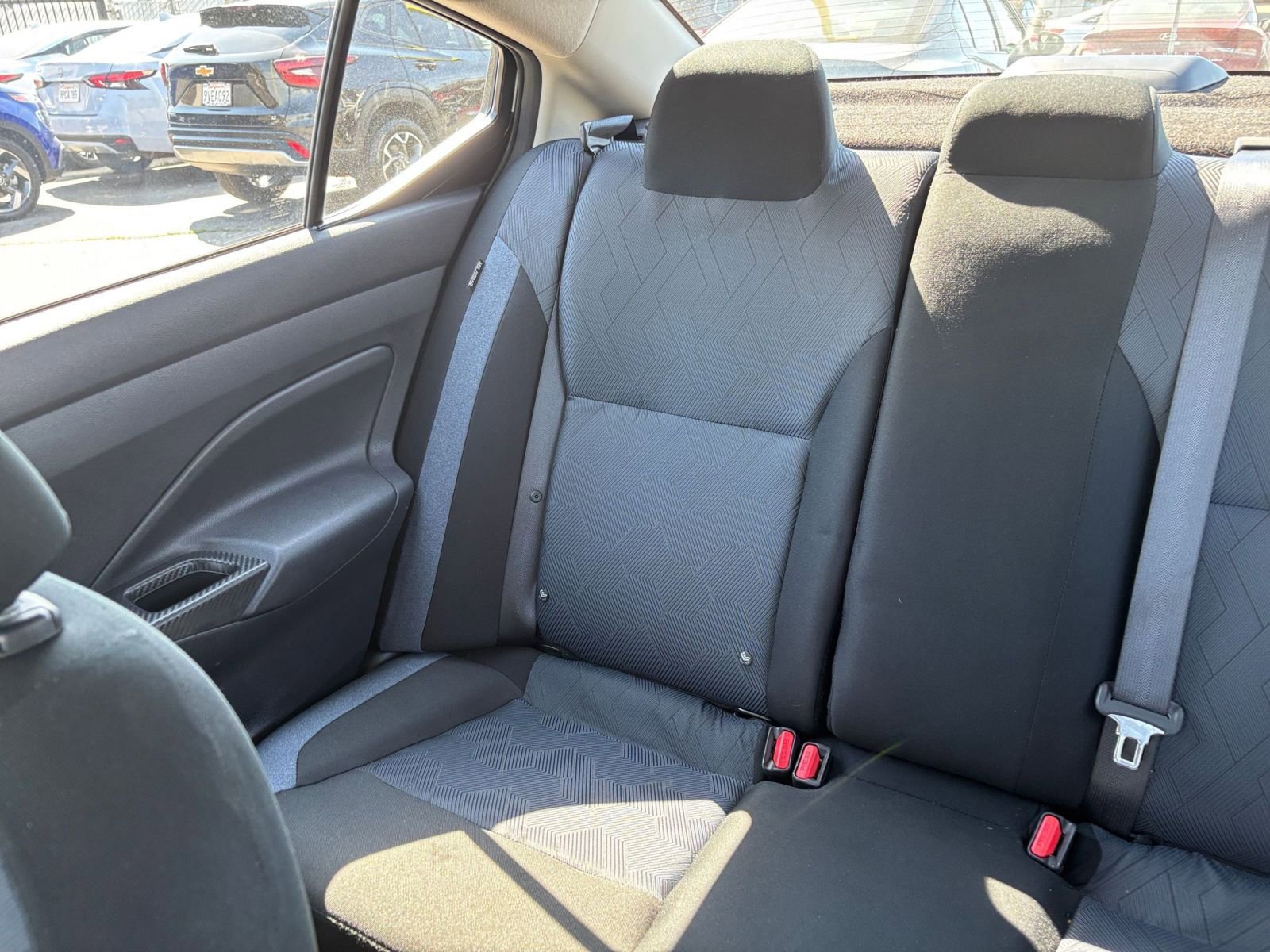 Used 2025 Nissan Versa SV image 37