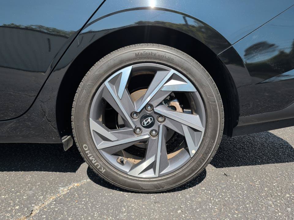 Certified 2024 Hyundai Elantra SEL w/ Convenience Package FWD image 22