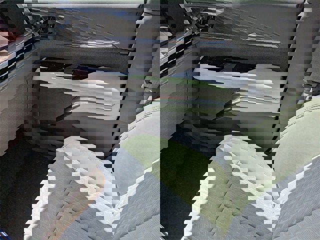 New 2026 Cadillac Escalade IQ Luxury 1 image 18