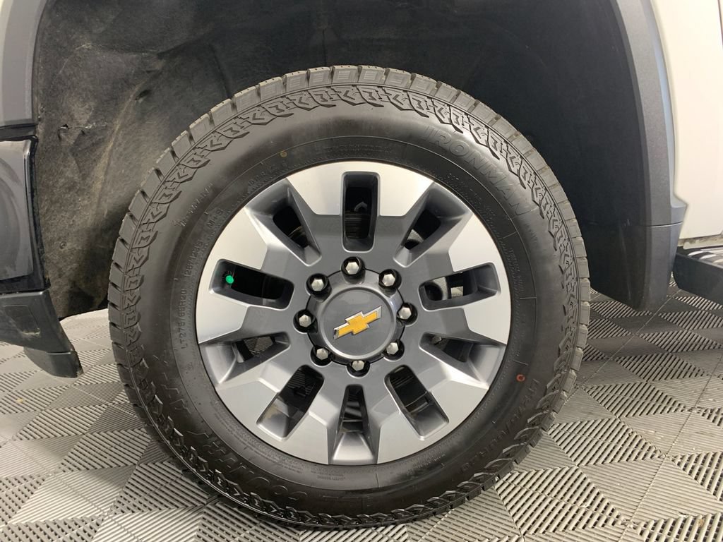 Used 2024 Chevrolet Silverado 2500 Custom w/ Custom Value Package RWD image 11