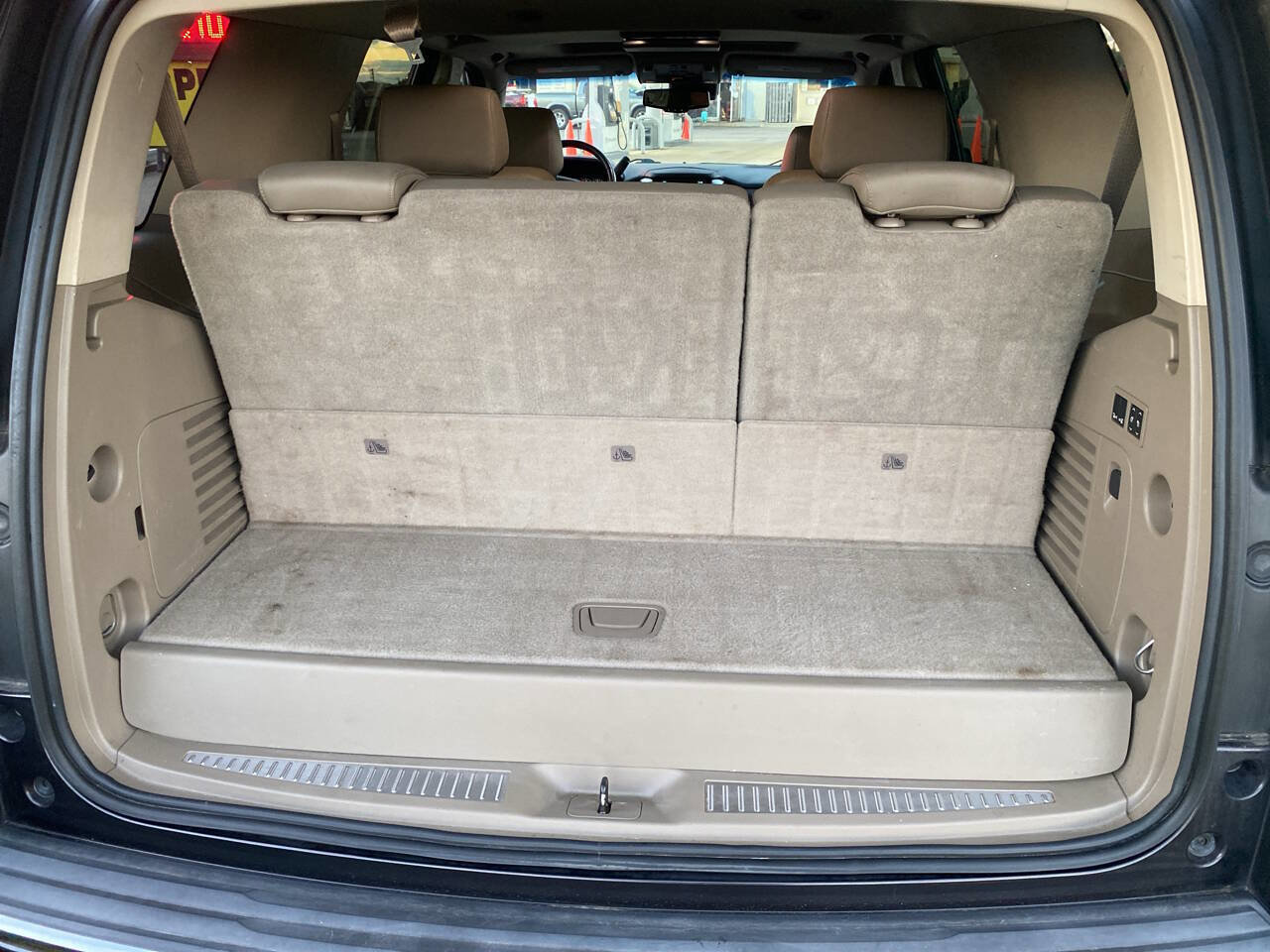 Used 2015 Chevrolet Tahoe LTZ image 17