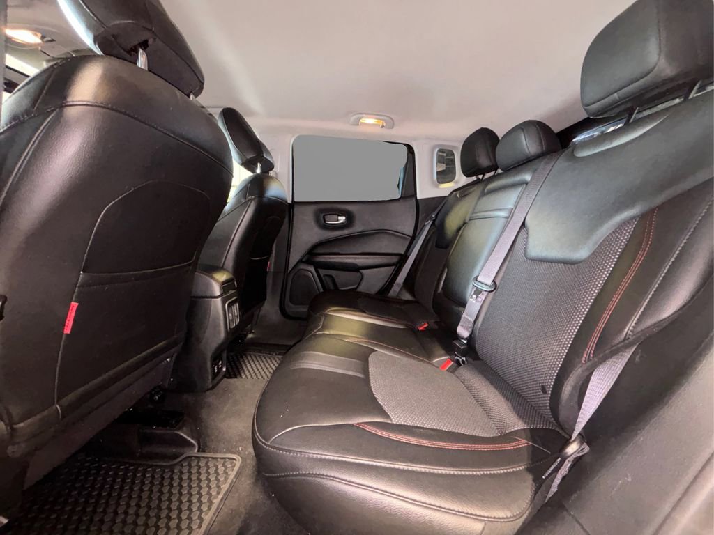 Used 2018 Jeep Compass Trailhawk AWD/4WD image 10