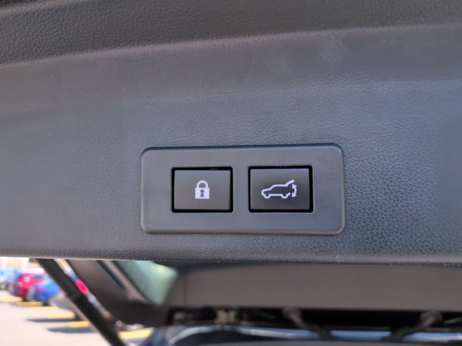 Used 2020 Subaru Ascent Premium w/ Convenience Package image 13