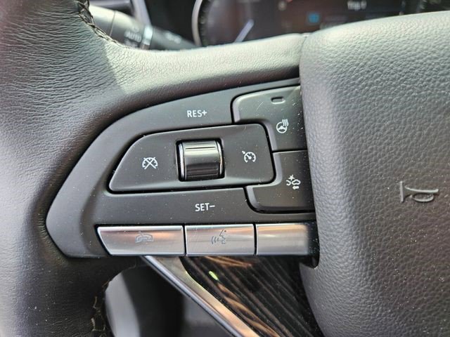 Certified 2025 Cadillac XT6 Premium Luxury FWD image 24