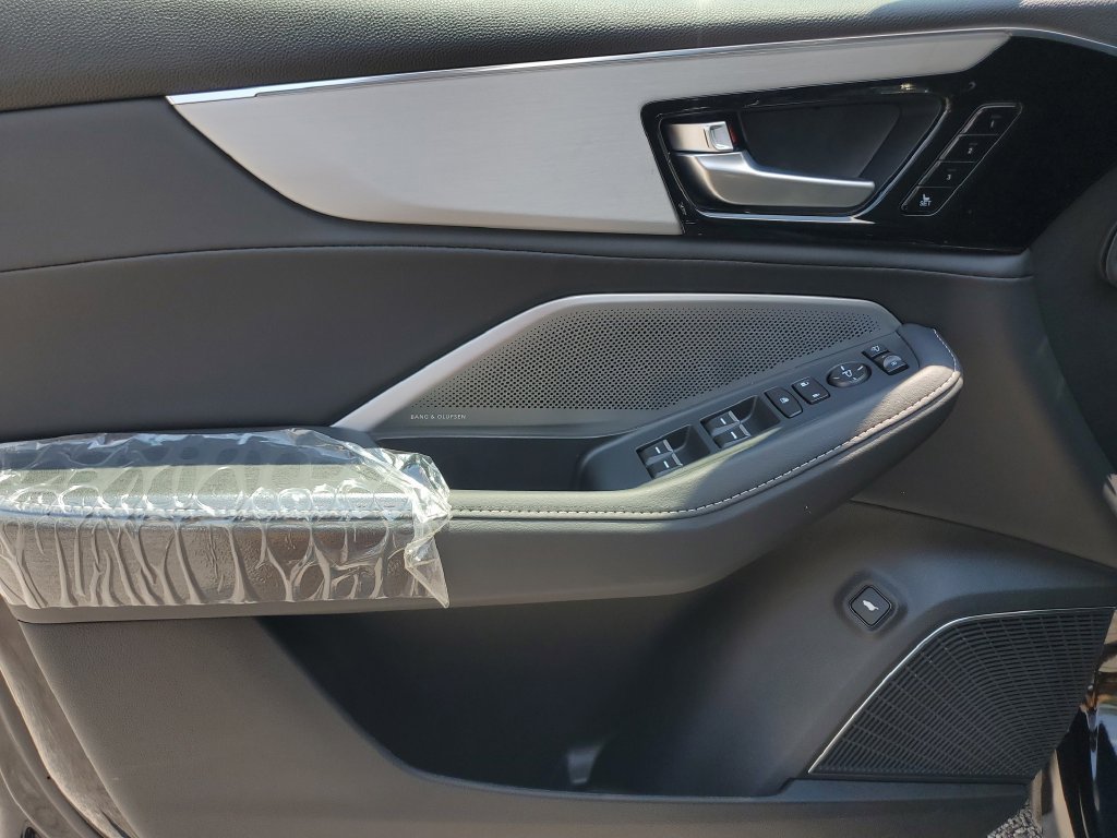 New 2026 Acura MDX w/ Technology Package FWD image 19