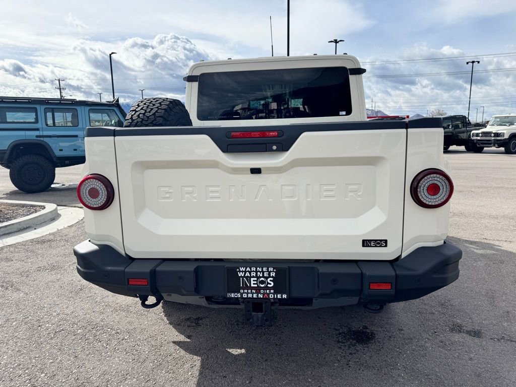 Used 2025 INEOS Grenadier Fieldmaster Edition image 4