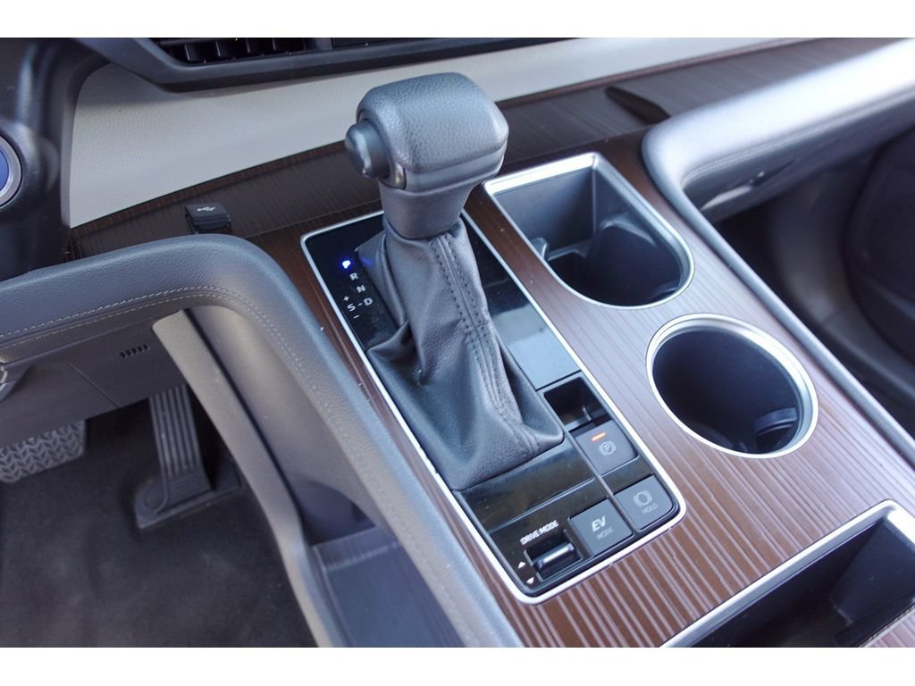 Certified 2023 Toyota Sienna LE FWD image 20