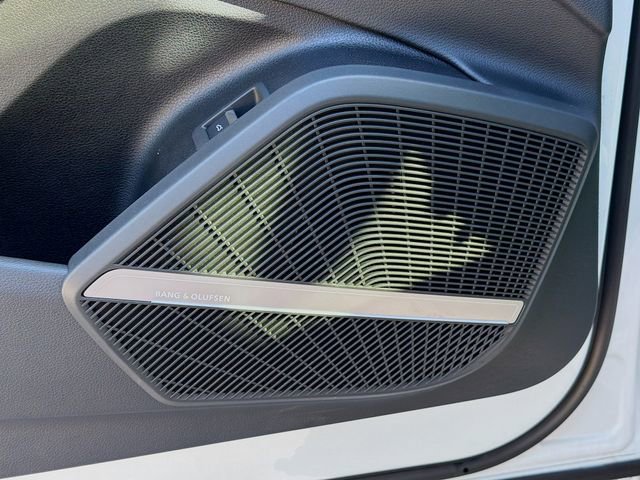 Used 2025 Audi SQ5 Premium Plus image 24