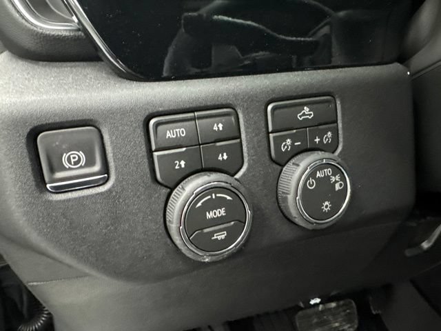 New 2026 Chevrolet Silverado 1500 LT w/ Z71 Off-Road Package AWD/4WD image 11