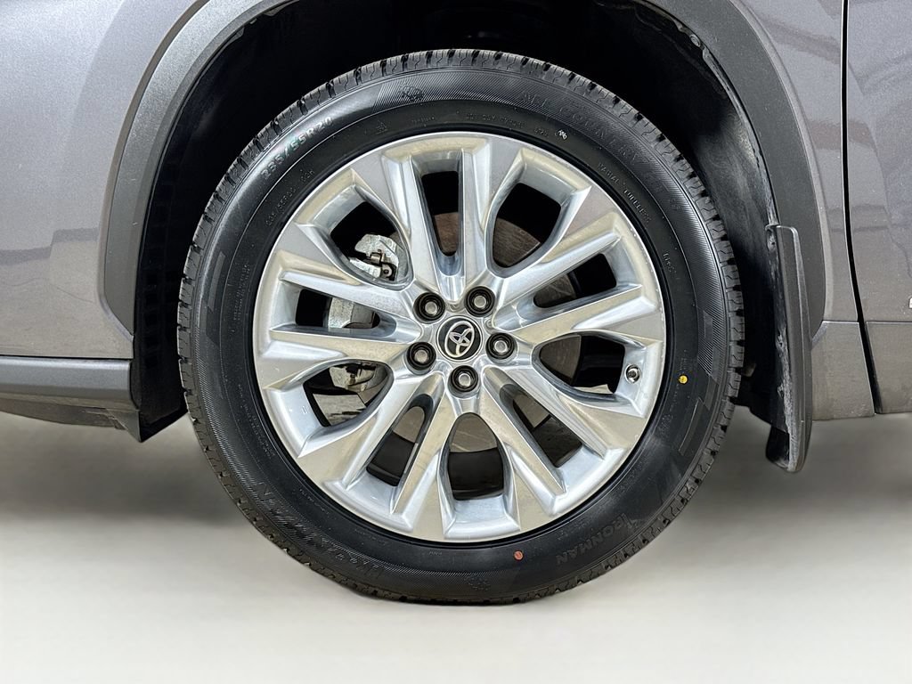 Used 2022 Toyota Highlander Limited AWD/4WD image 27