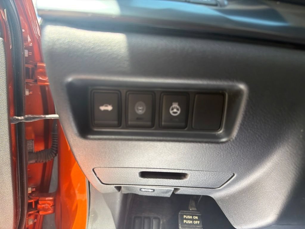 Used 2020 Nissan Maxima SR FWD image 21
