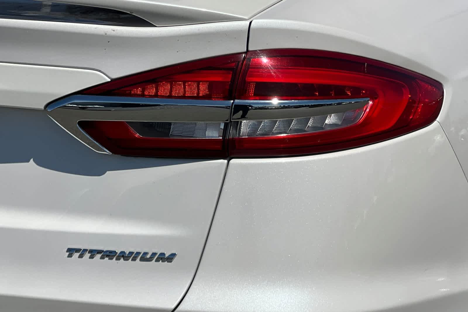 Used 2019 Ford Fusion Energi Titanium FWD image 32