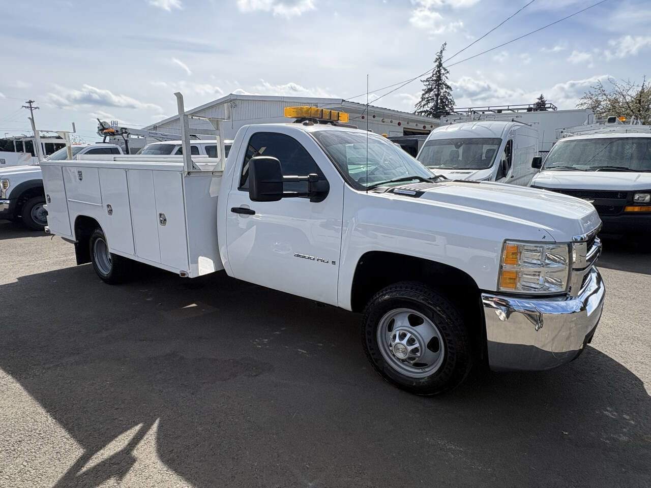Used 2009 Chevrolet Silverado 3500 W/T image 20