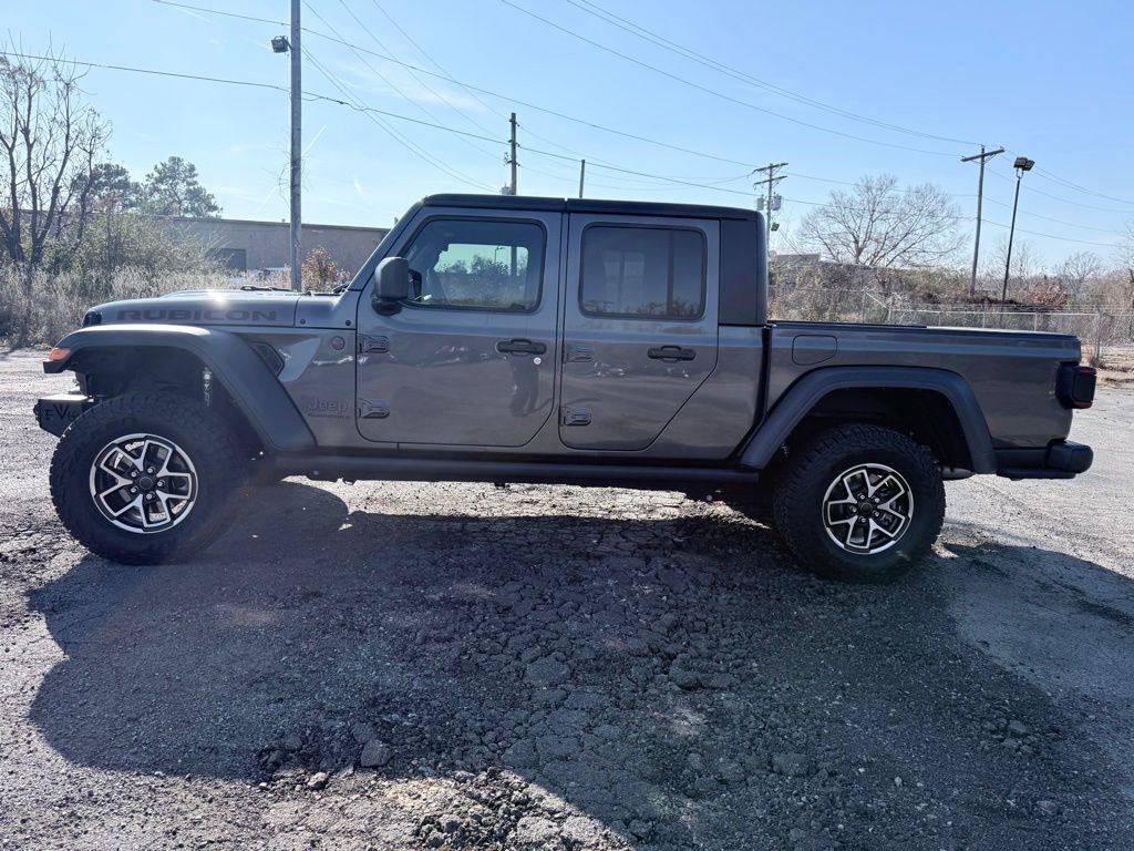 Used 2024 Jeep Gladiator Rubicon image 4