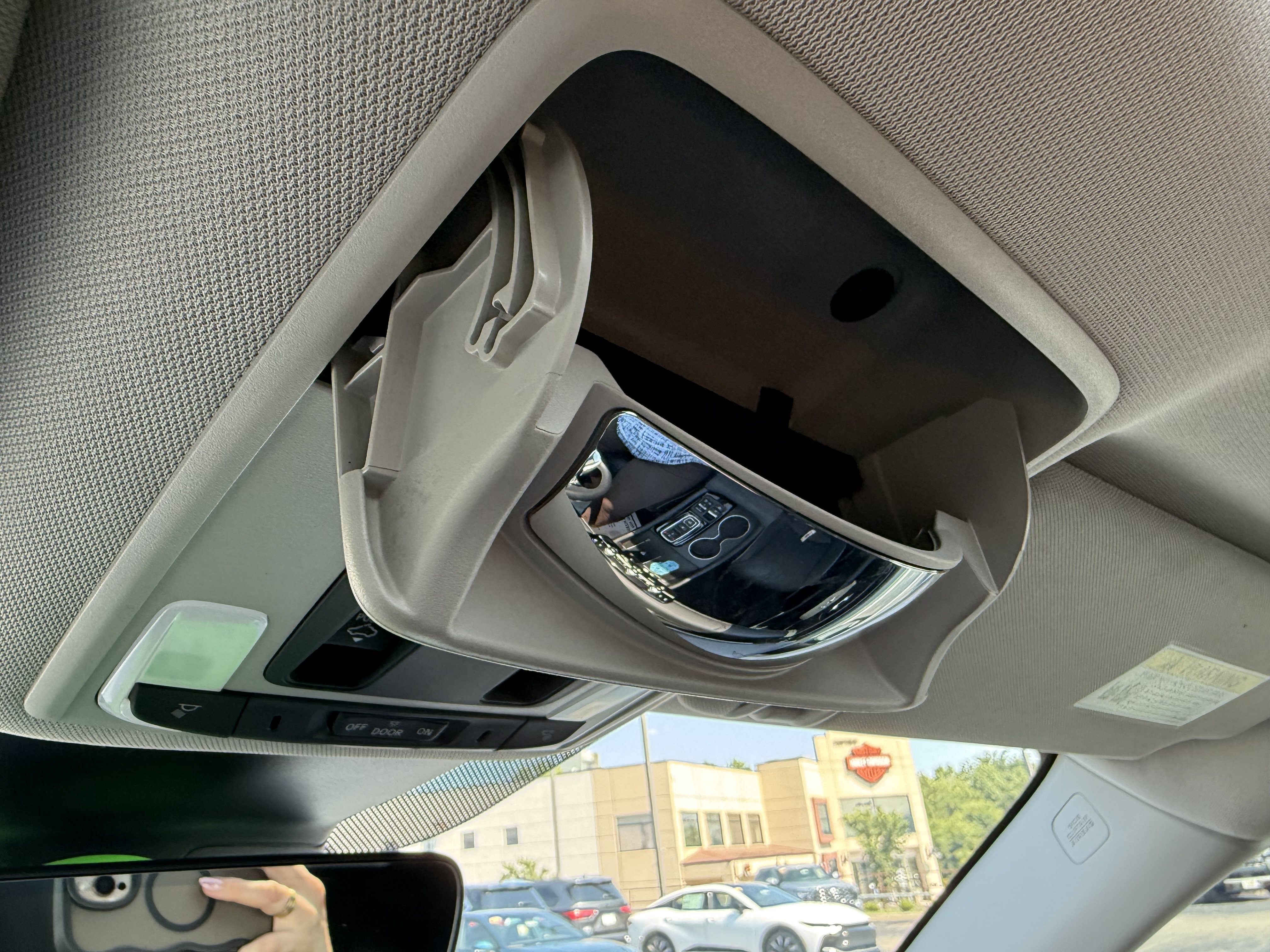 Used 2024 Honda Pilot Elite image 21