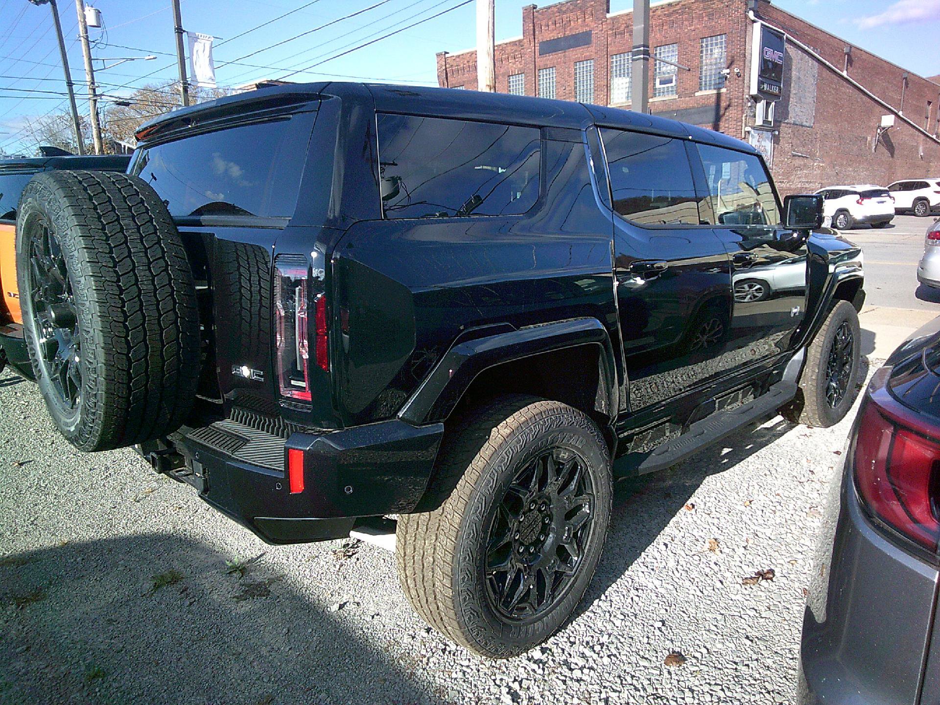 New 2025 GMC Hummer EV 2X image 6