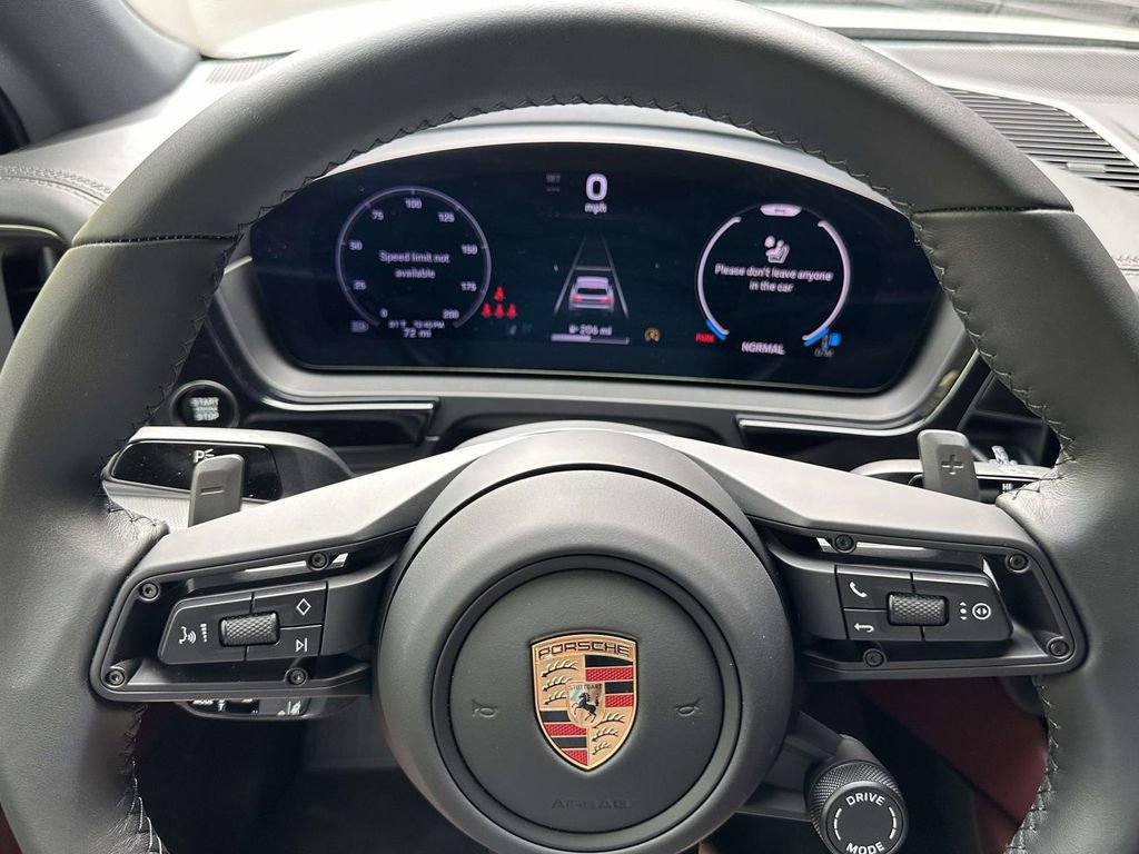 New 2025 Porsche Cayenne S AWD/4WD image 18
