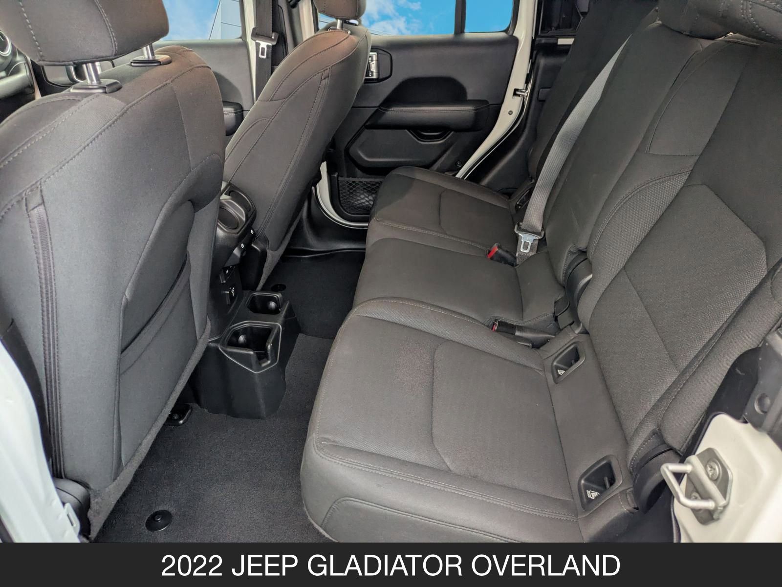 Used 2022 Jeep Gladiator Overland image 15