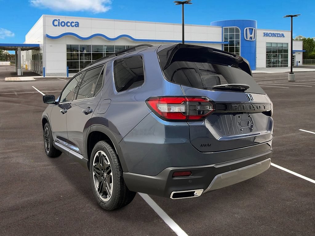 New 2026 Honda Pilot Touring image 3