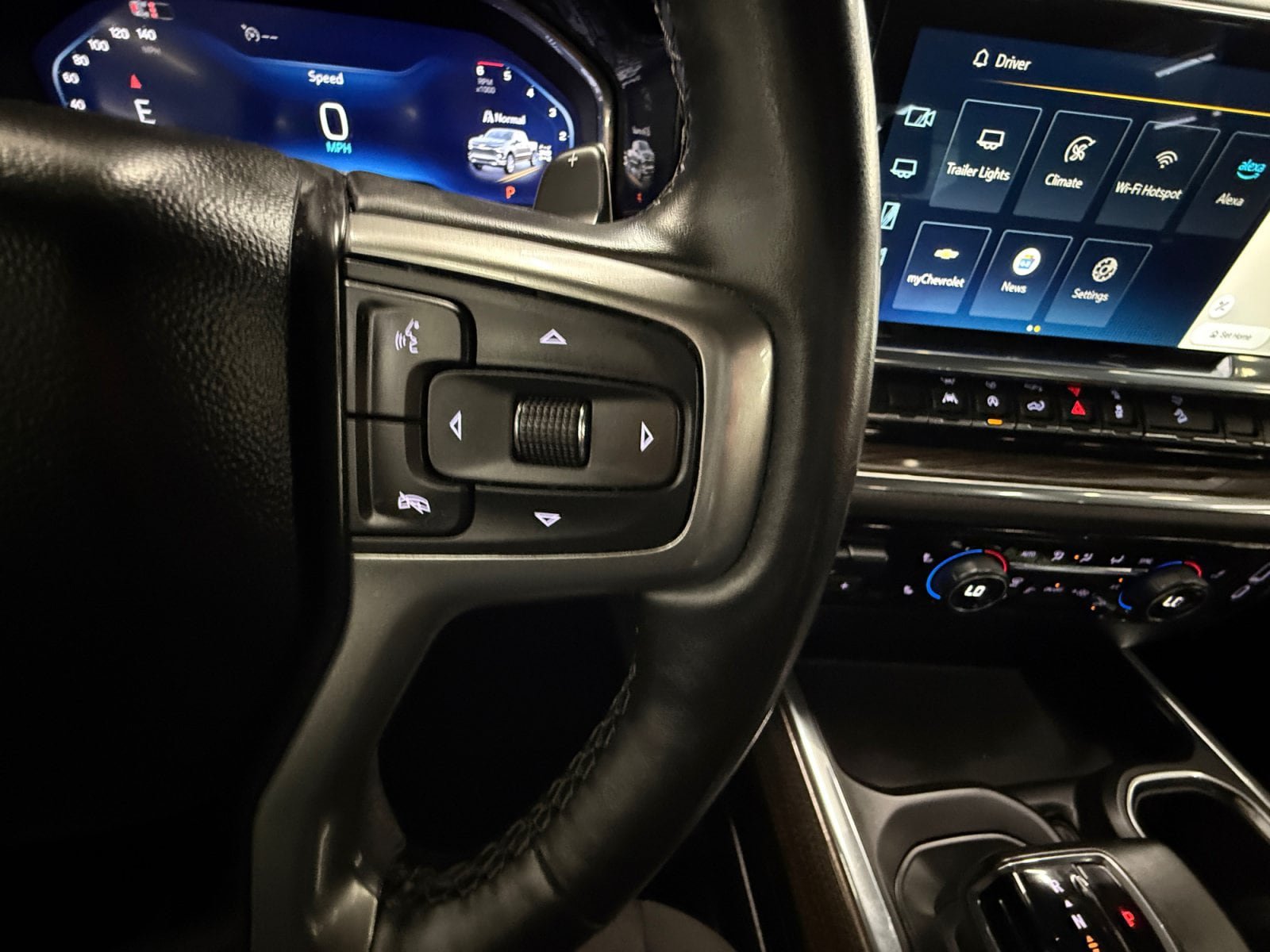 Used 2024 Chevrolet Silverado 1500 RST AWD/4WD image 18