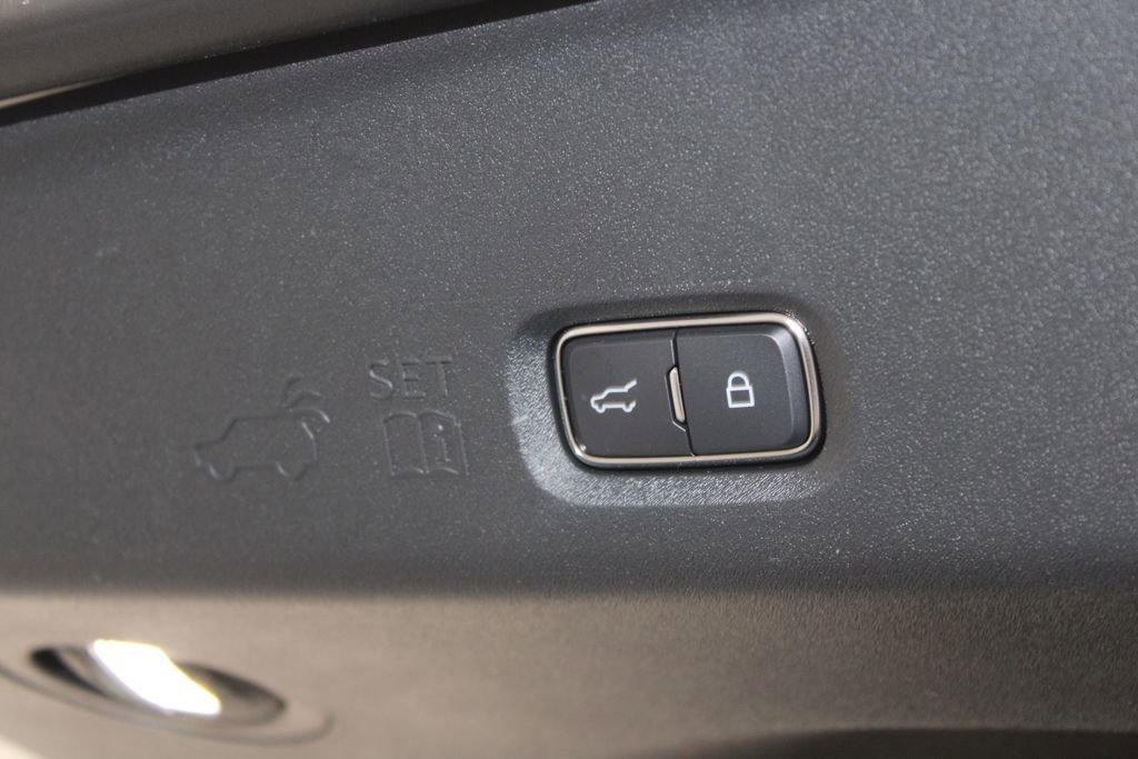 New 2026 Lincoln Navigator Reserve image 18