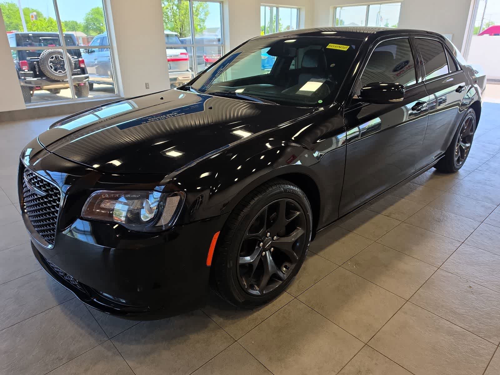 Used 2021 Chrysler 300 S RWD image 1