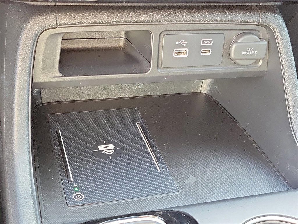 Used 2023 Honda Pilot Touring image 12