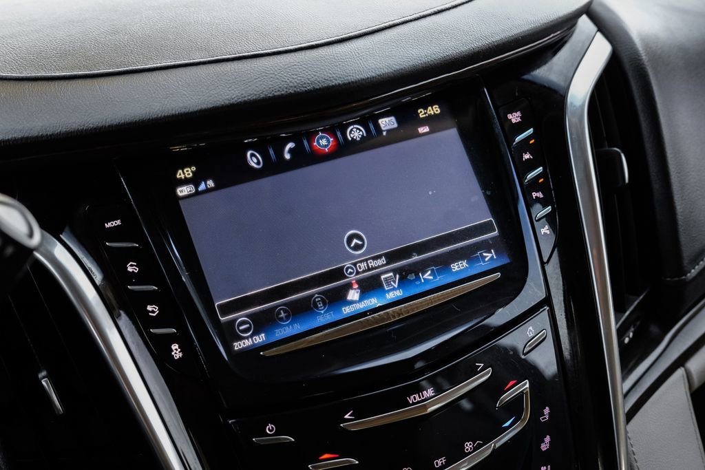 Used 2020 Cadillac Escalade ESV Premium Luxury image 20