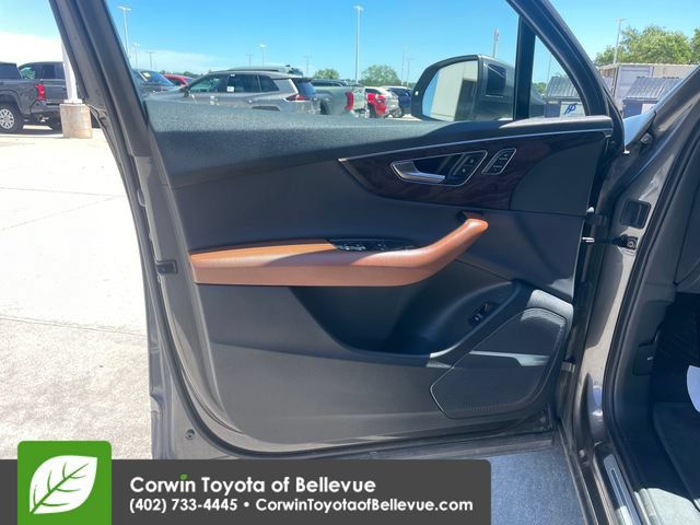 Used 2020 Audi Q7 3.0T Premium Plus w/ Premium Plus Package AWD/4WD image 18