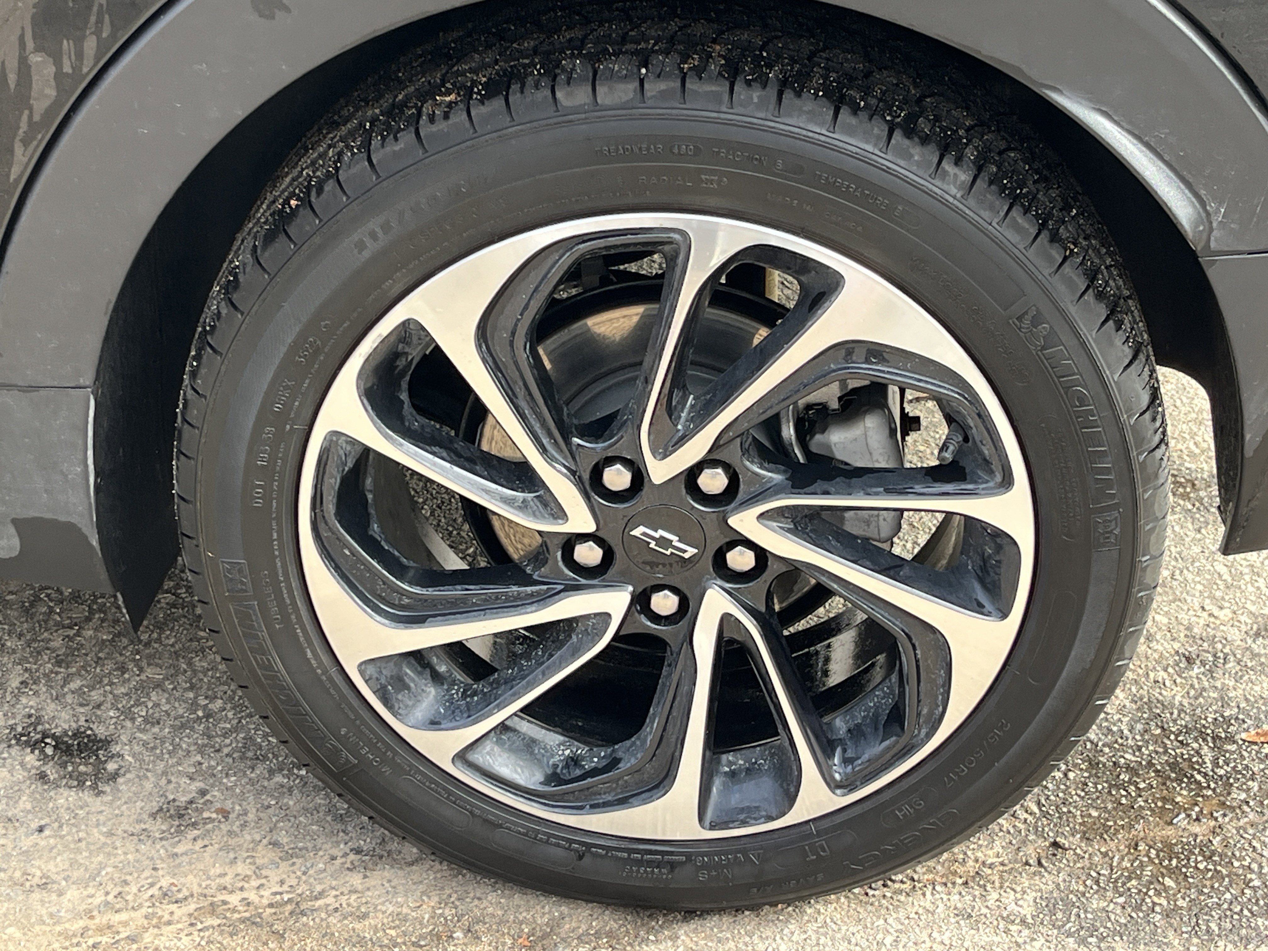 Used 2023 Chevrolet Bolt EUV Premier w/ Super Cruise Package image 32