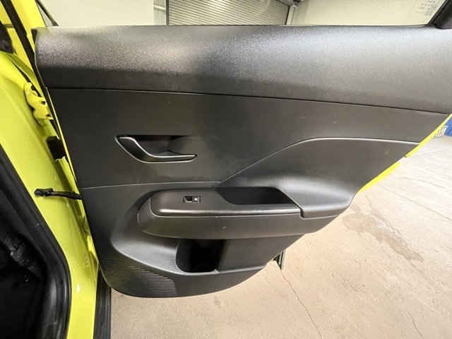 Used 2024 Hyundai Kona SEL image 13