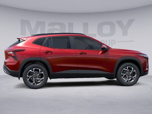 New 2026 Chevrolet Trax LT w/ LPO, Blackout Package FWD image 6